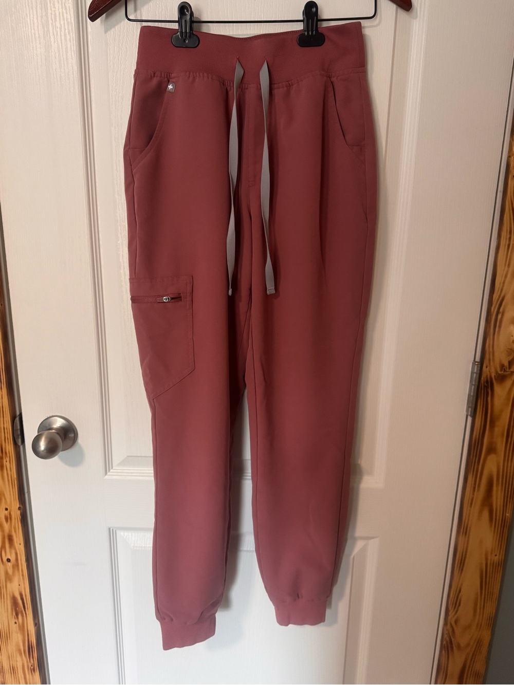 Figs Women’s High Waisted Zamora Scrub Pants